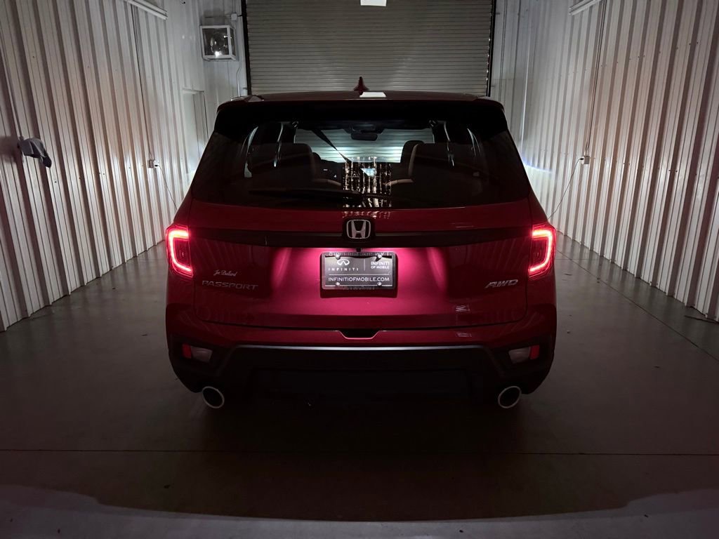 Used 2023 Honda Passport EX-L image 9
