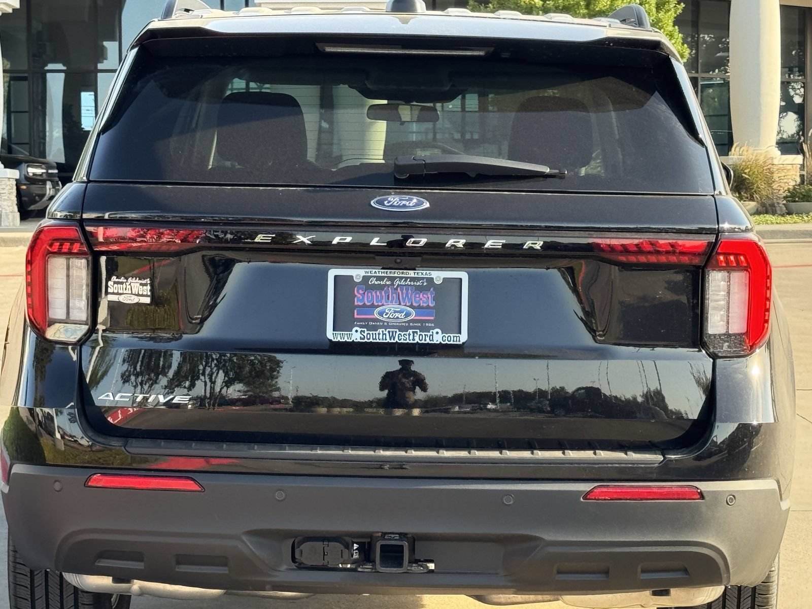 New 2026 Ford Explorer Active RWD image 5