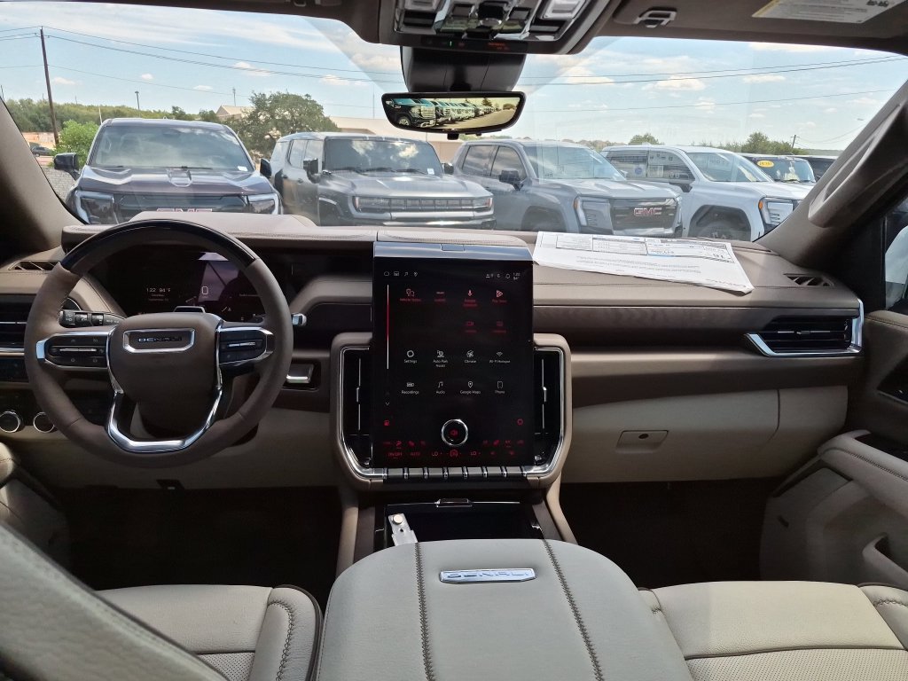 New 2026 GMC Yukon Denali w/ Denali Reserve Package AWD/4WD image 29