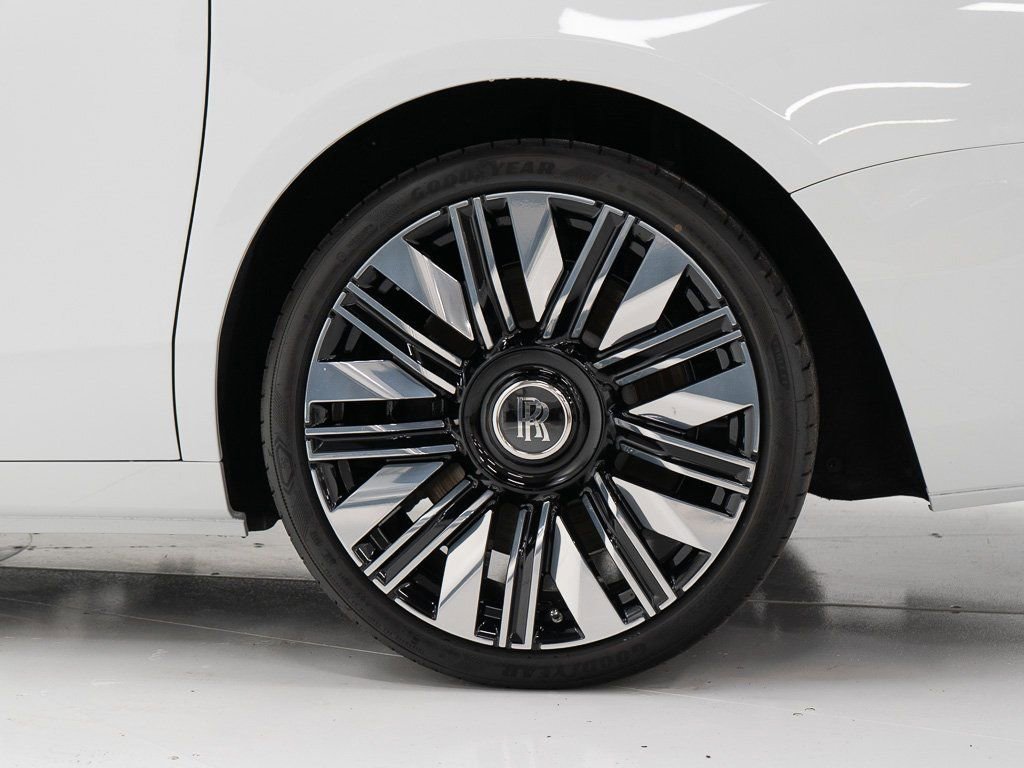 Used 2025 Rolls-Royce Ghost AWD/4WD image 49