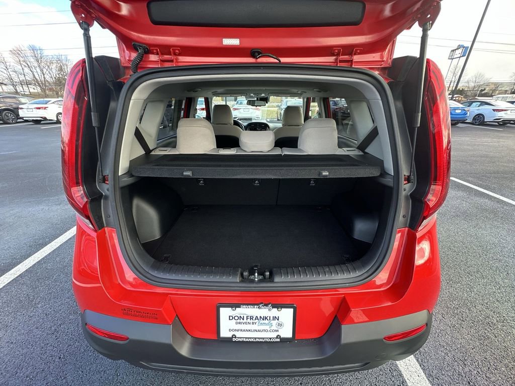 Used 2022 Kia Soul EX image 24