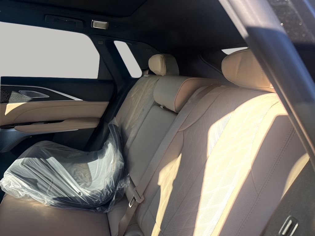 New 2026 Cadillac Lyriq Signature Luxury w/ Nappa Leather Package AWD/4WD image 19