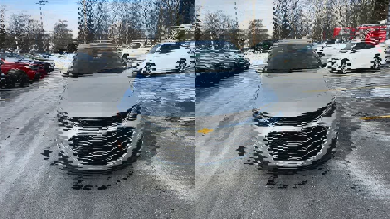 Used 2020 Chevrolet Malibu LT image 3