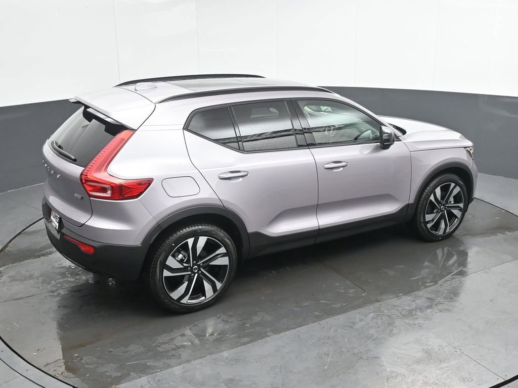 New 2026 Volvo XC40 B5 Ultra w/ Protection Package Premier image 31