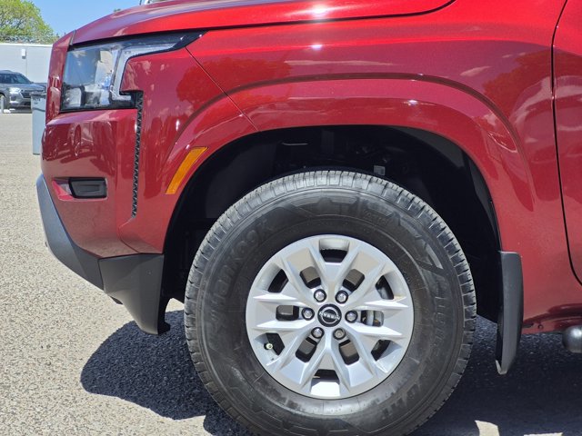 Certified 2024 Nissan Frontier SV w/ Tow Package image 6