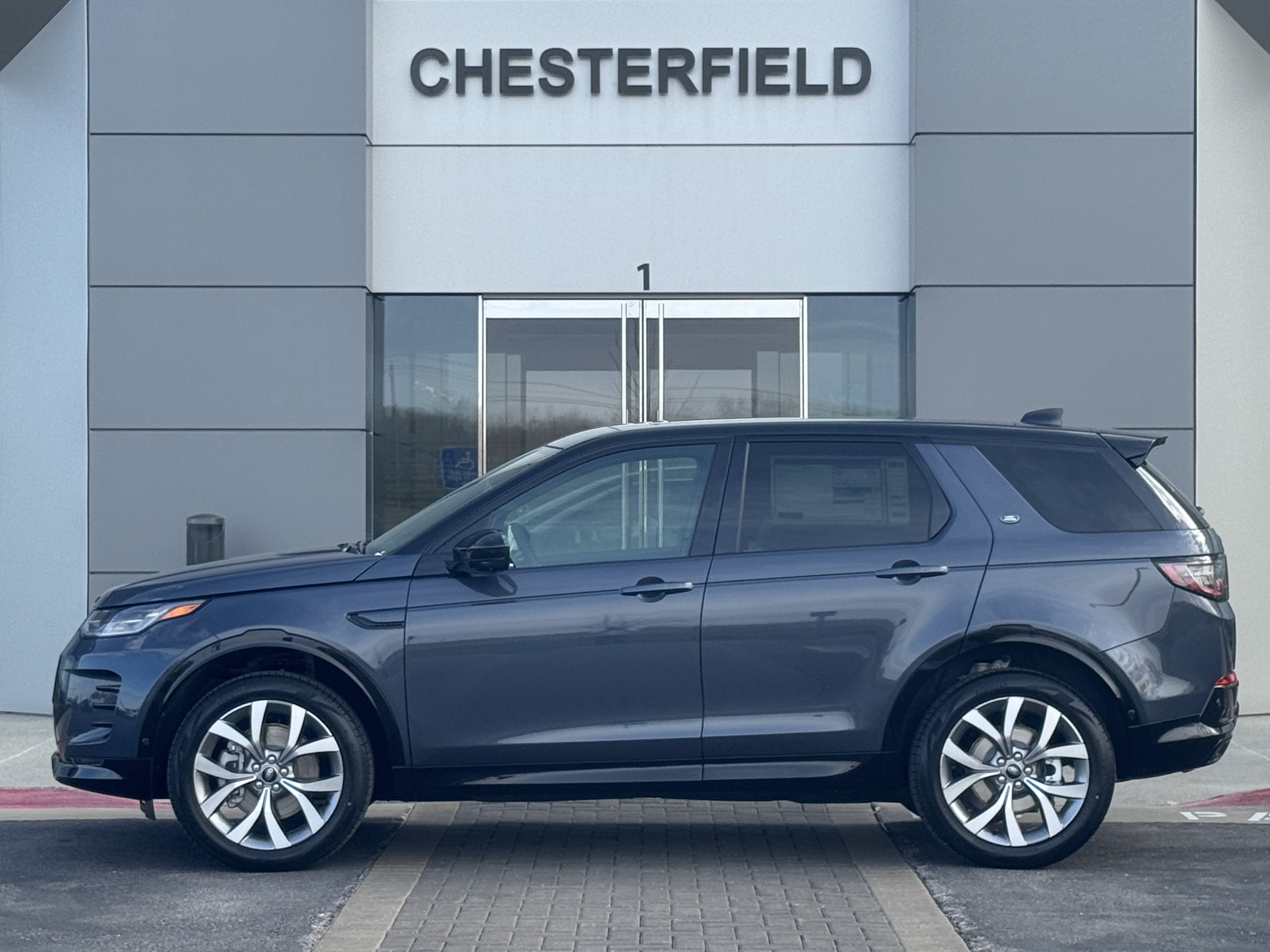 New 2026 Land Rover Discovery Sport Landmark AWD/4WD image 6