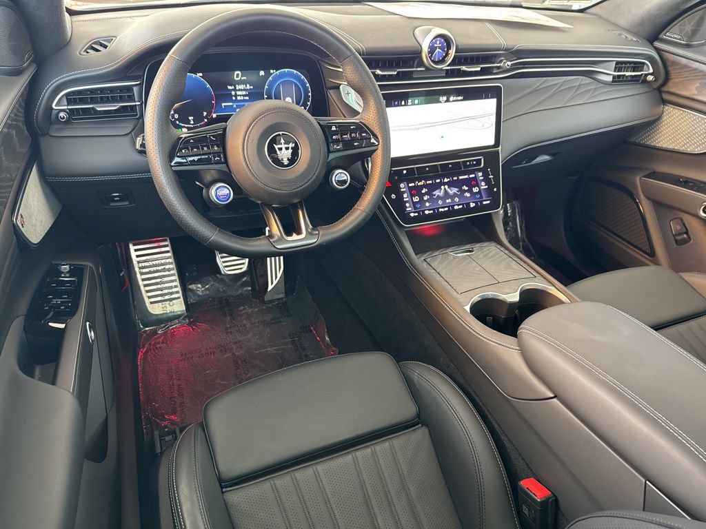Used 2025 Maserati Grecale Modena AWD/4WD image 15