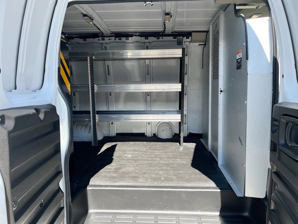 Used 2024 Chevrolet Express 2500 w/ Driver Convenience Package RWD image 24