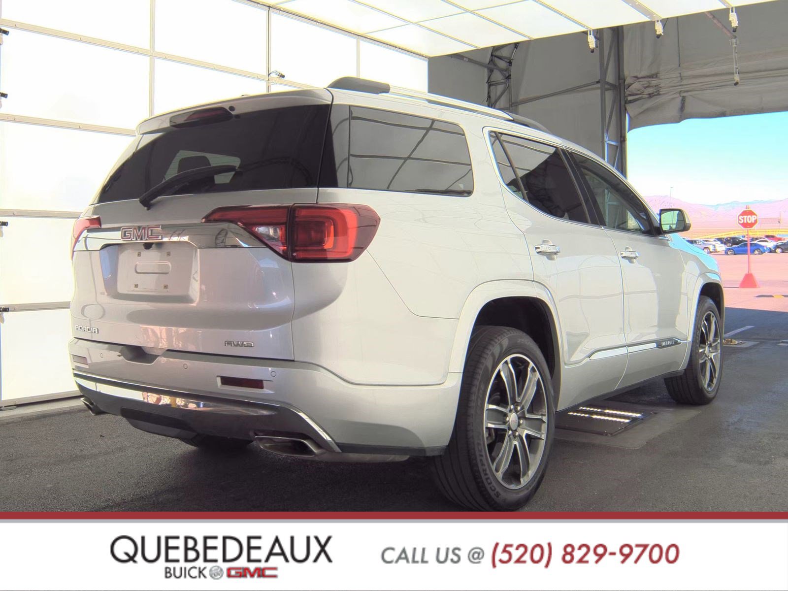 Used 2017 GMC Acadia Denali w/ Technology Package image 11
