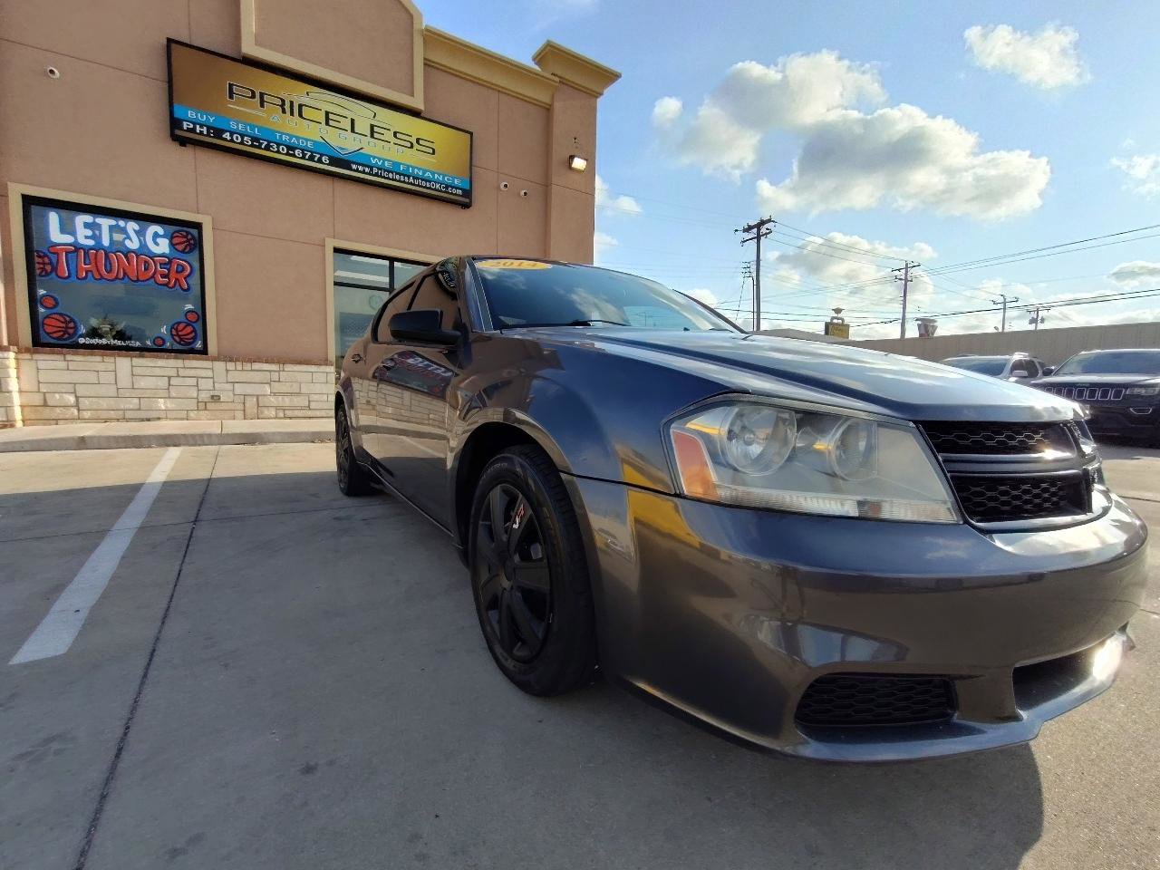 Used 2014 Dodge Avenger SE FWD image 2