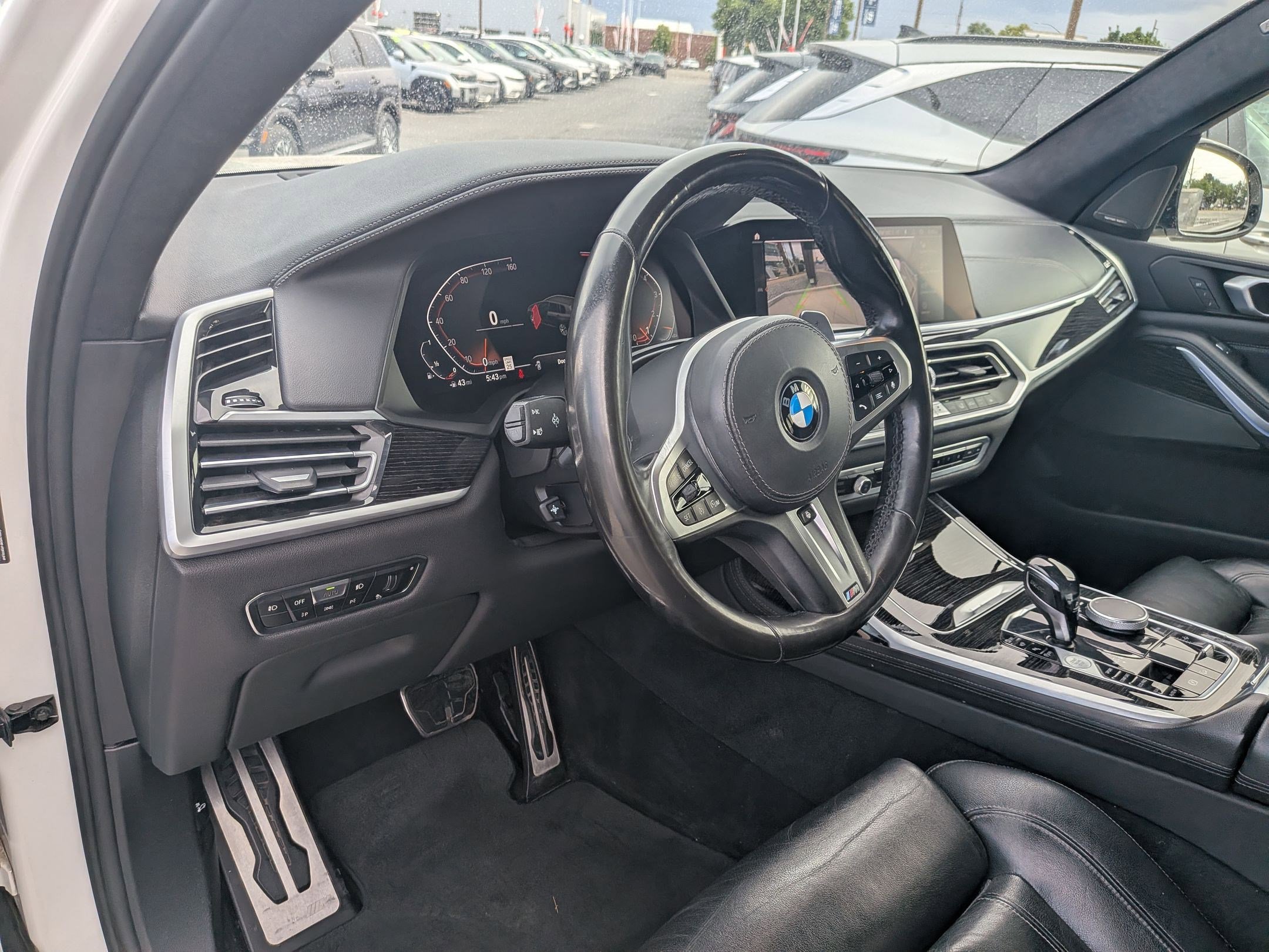 Used 2020 BMW X7 xDrive40i w/ M Sport Package AWD/4WD image 15