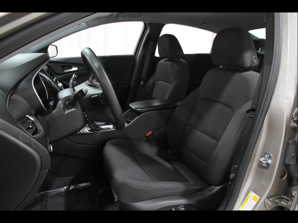 Used 2023 Chevrolet Malibu LT image 5