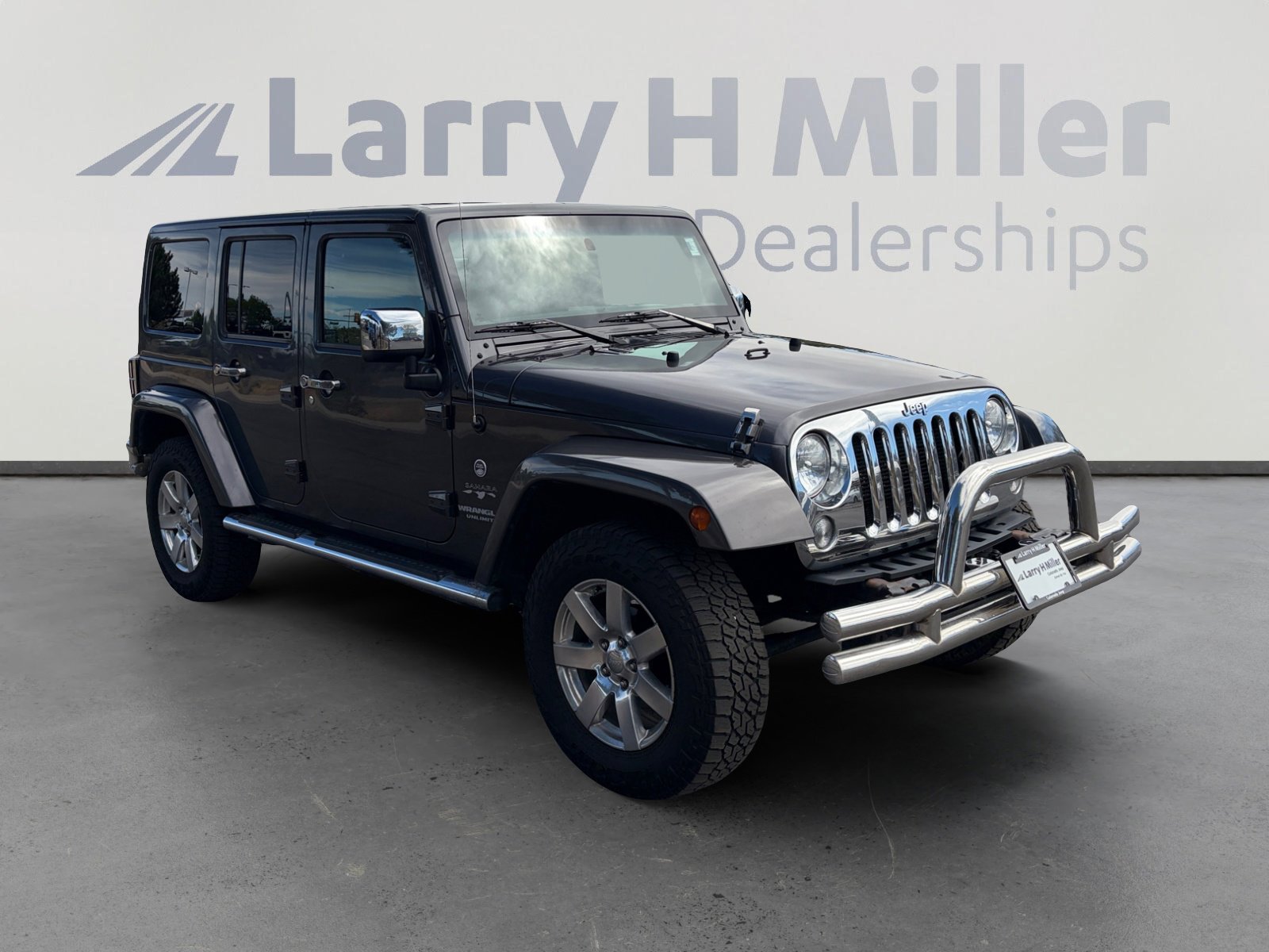 Used 2016 Jeep Wrangler Unlimited Sahara w/ Mopar Chrome Edition Group image 7