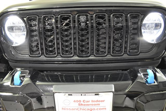 Used 2024 Jeep Wrangler High Altitude AWD/4WD image 37