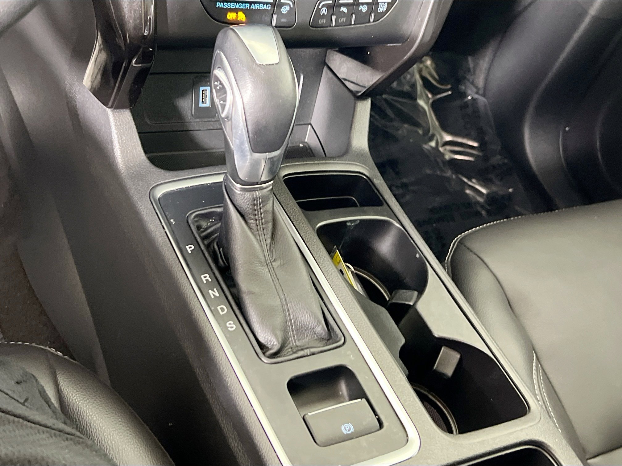 Used 2019 Ford Escape Titanium image 17