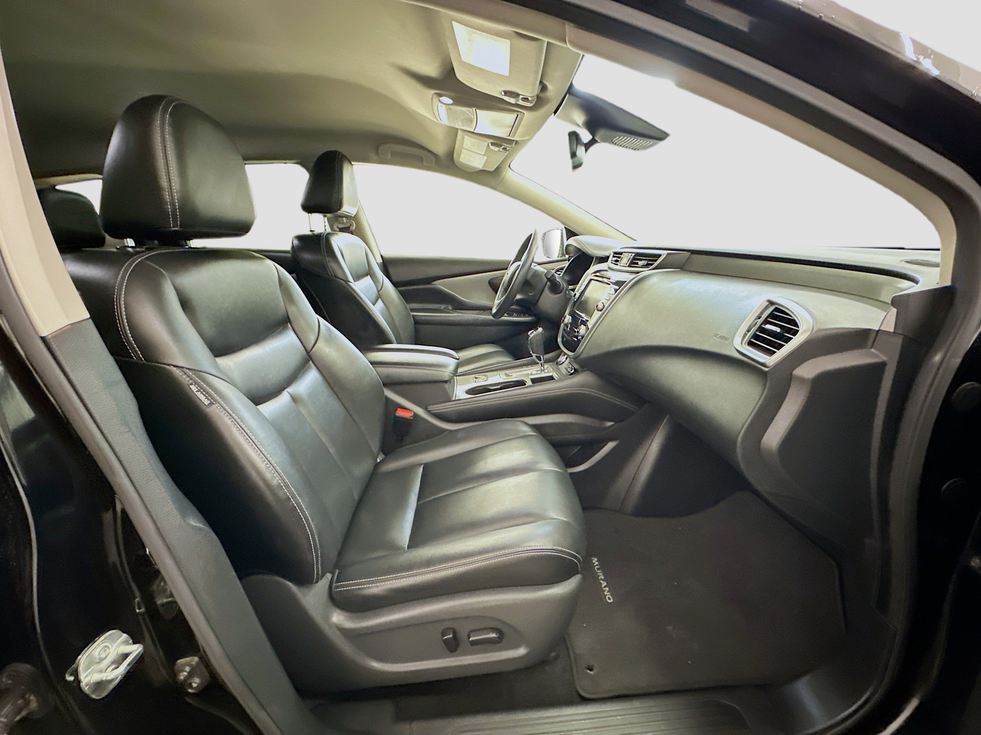 Used 2023 Nissan Murano SV image 31