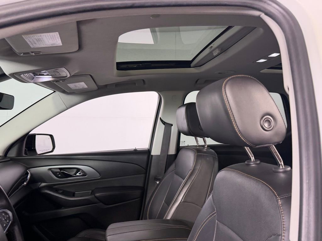 Used 2020 Chevrolet Traverse Premier w/ Redline Edition FWD image 25