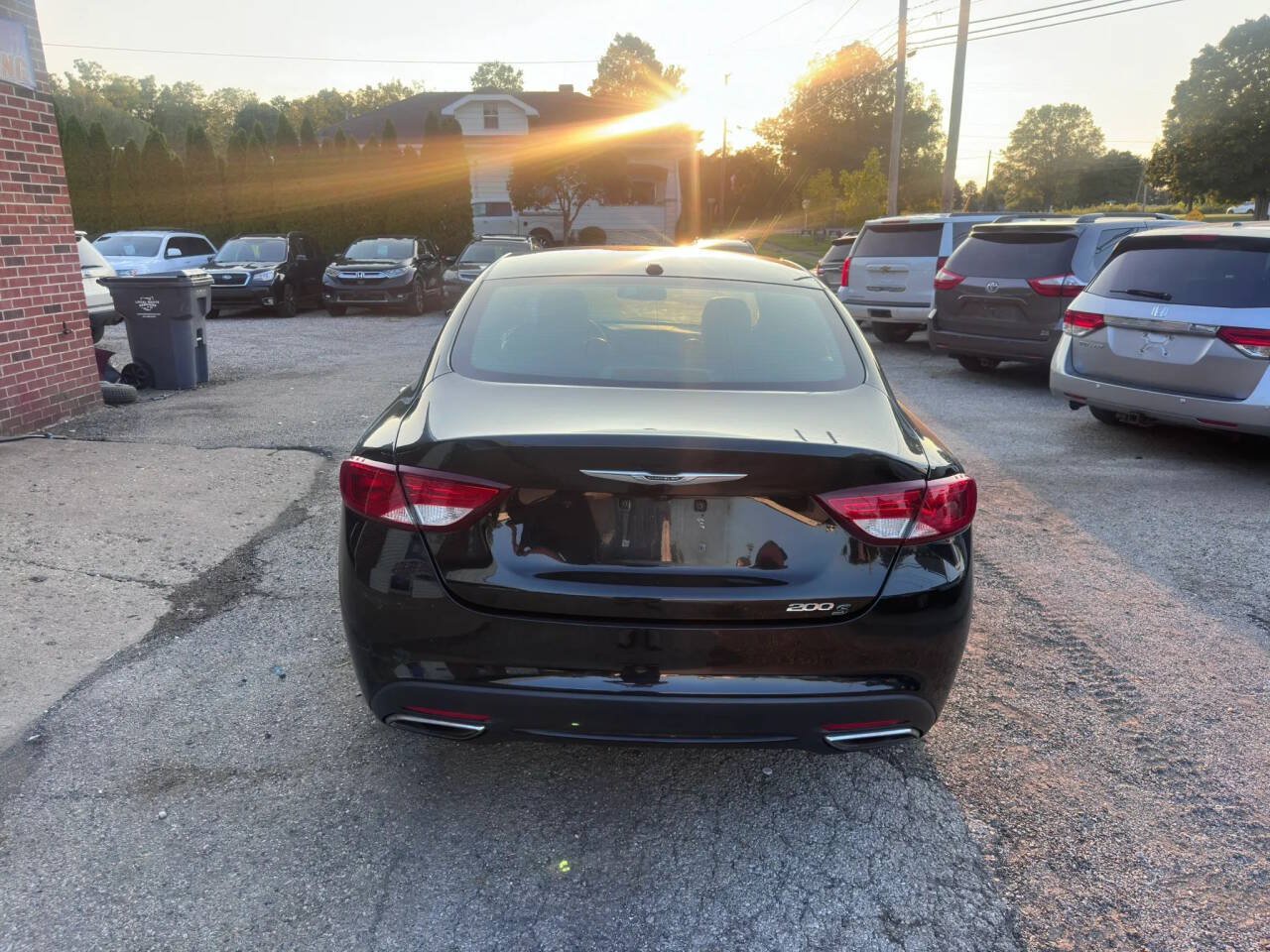 Used 2016 Chrysler 200 S w/ Comfort Group FWD image 5