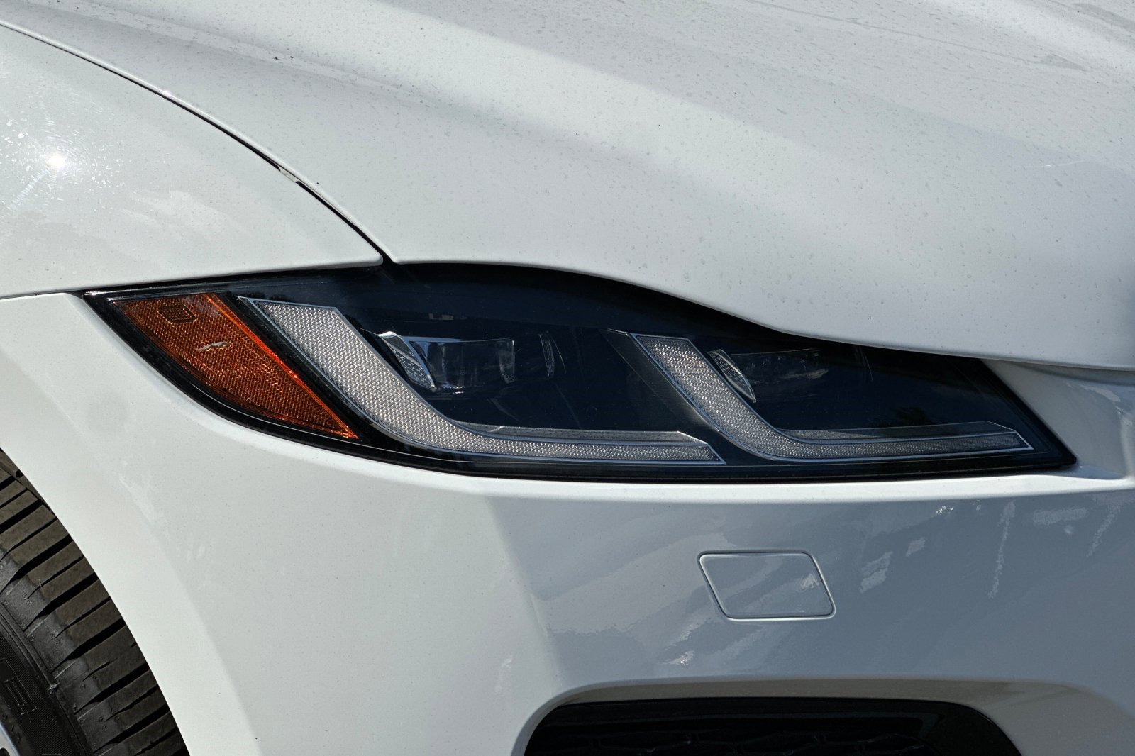 Used 2025 Jaguar F-PACE R-Dynamic S image 12