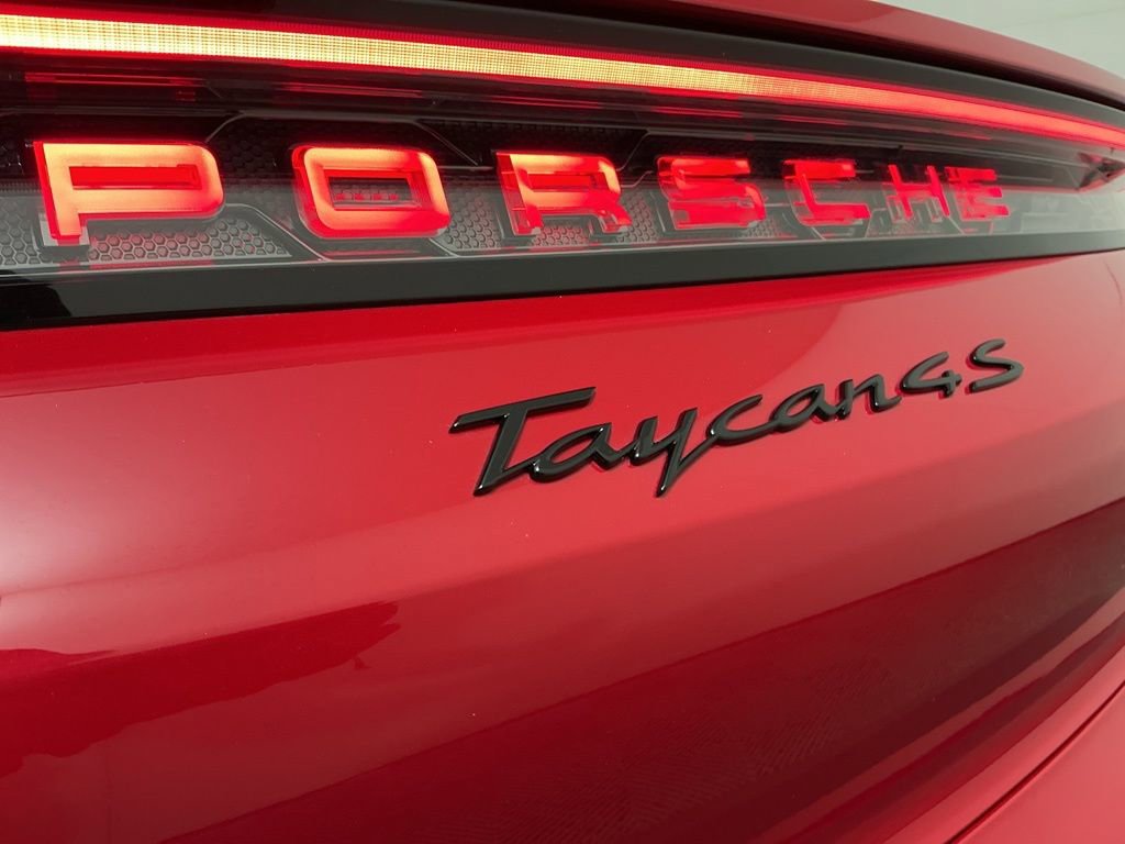 Used 2025 Porsche Taycan 4S image 32