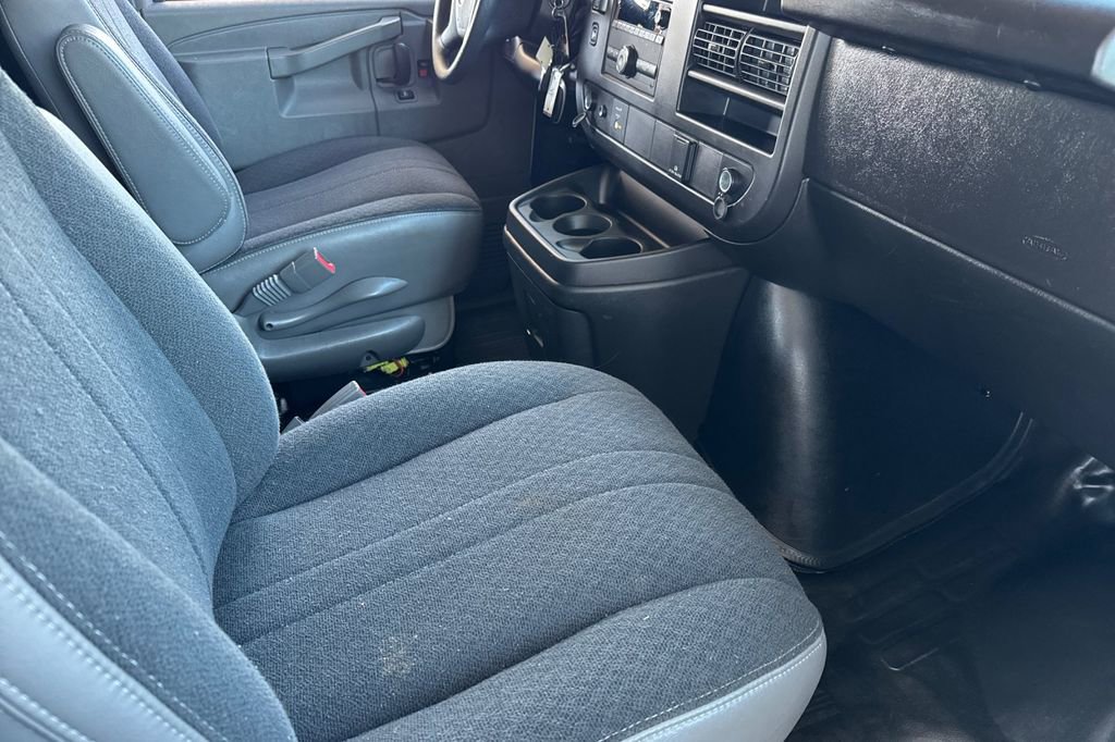 Used 2024 Chevrolet Express 2500 w/ Driver Convenience Package image 25
