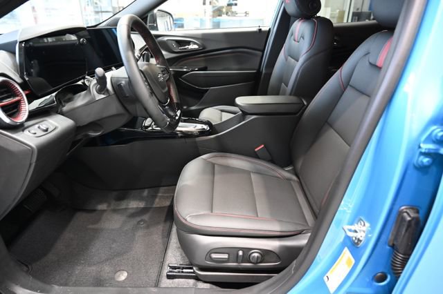 New 2026 Chevrolet Trax RS w/ Driver Confidence Package FWD image 9