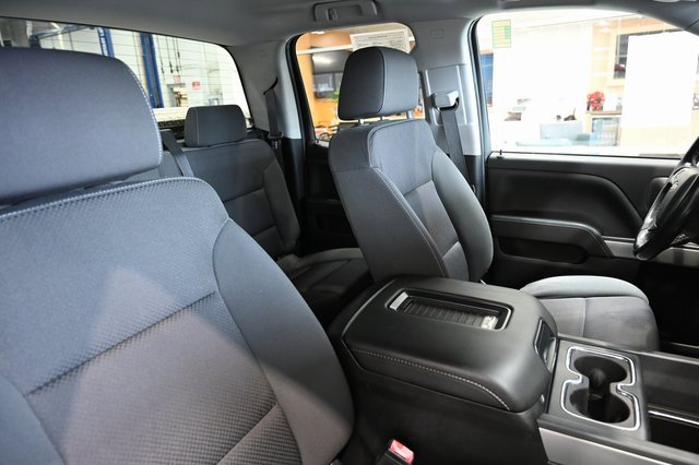 Used 2018 Chevrolet Silverado 1500 LT w/ All Star Edition image 9