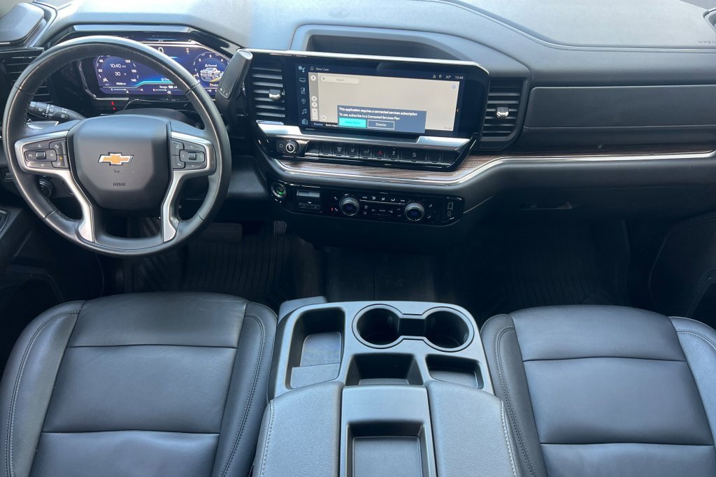 Used 2024 Chevrolet Silverado 3500 LT w/ Convenience Package image 10