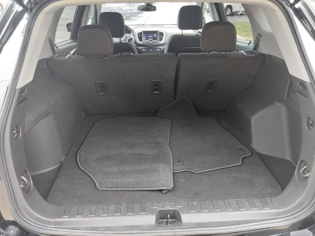 Used 2023 GMC Terrain SLE w/ Driver Convenience Package AWD/4WD image 8