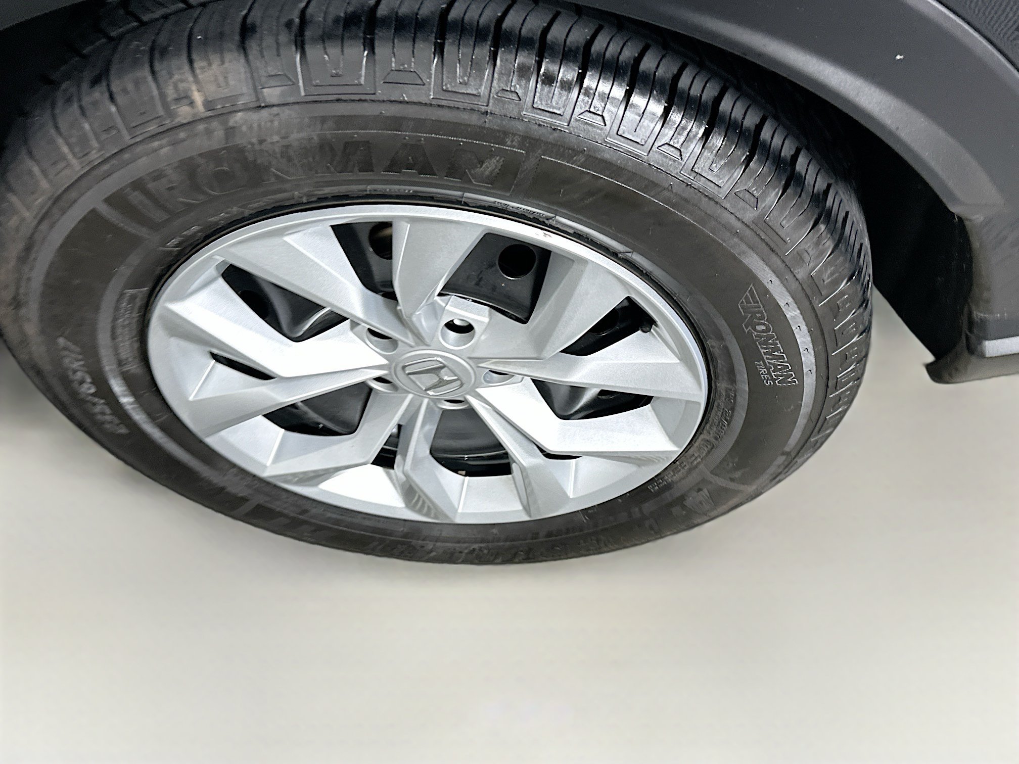 Used 2024 Honda CR-V LX image 11