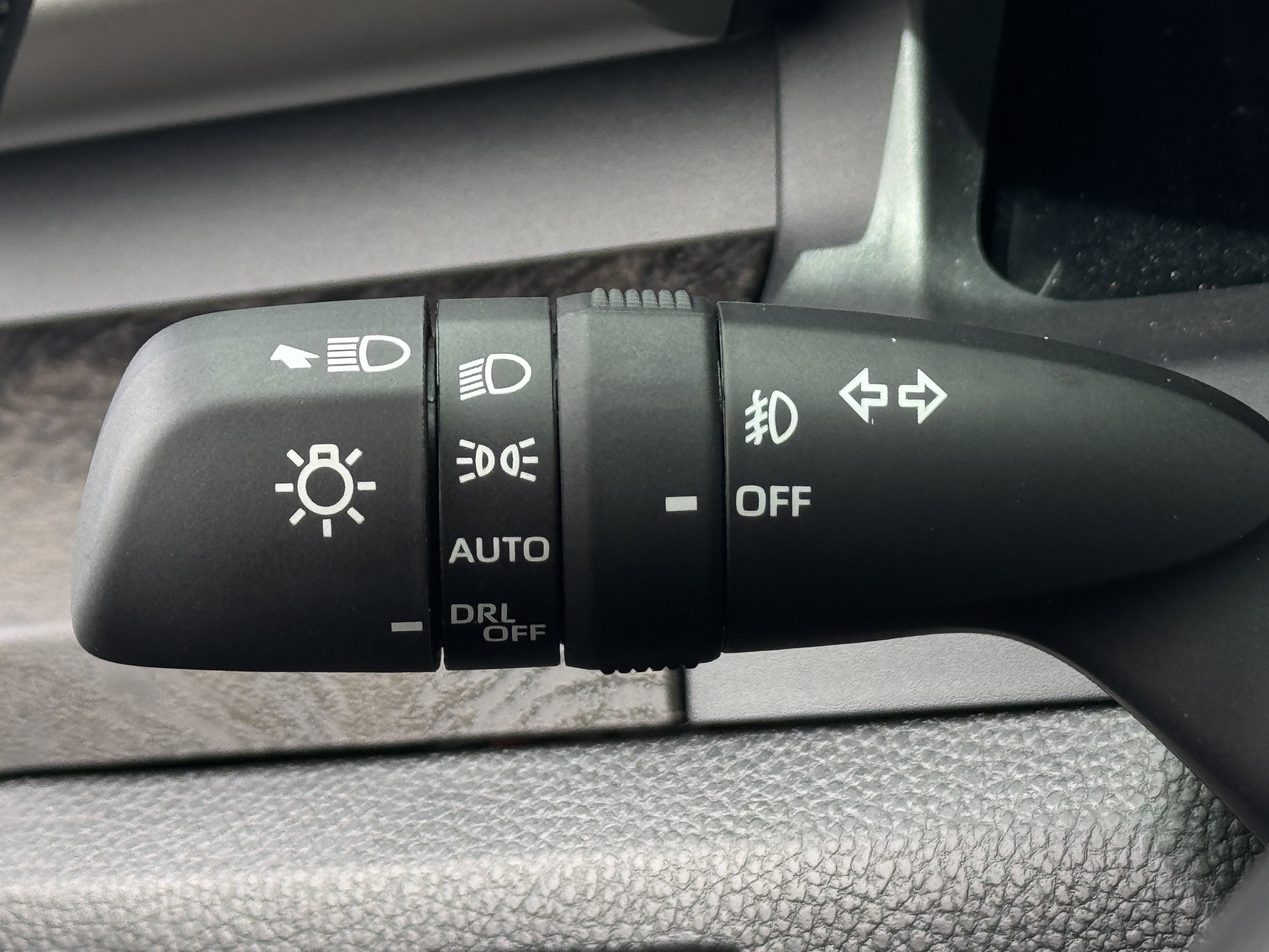 New 2026 Toyota Tacoma Limited AWD/4WD image 21