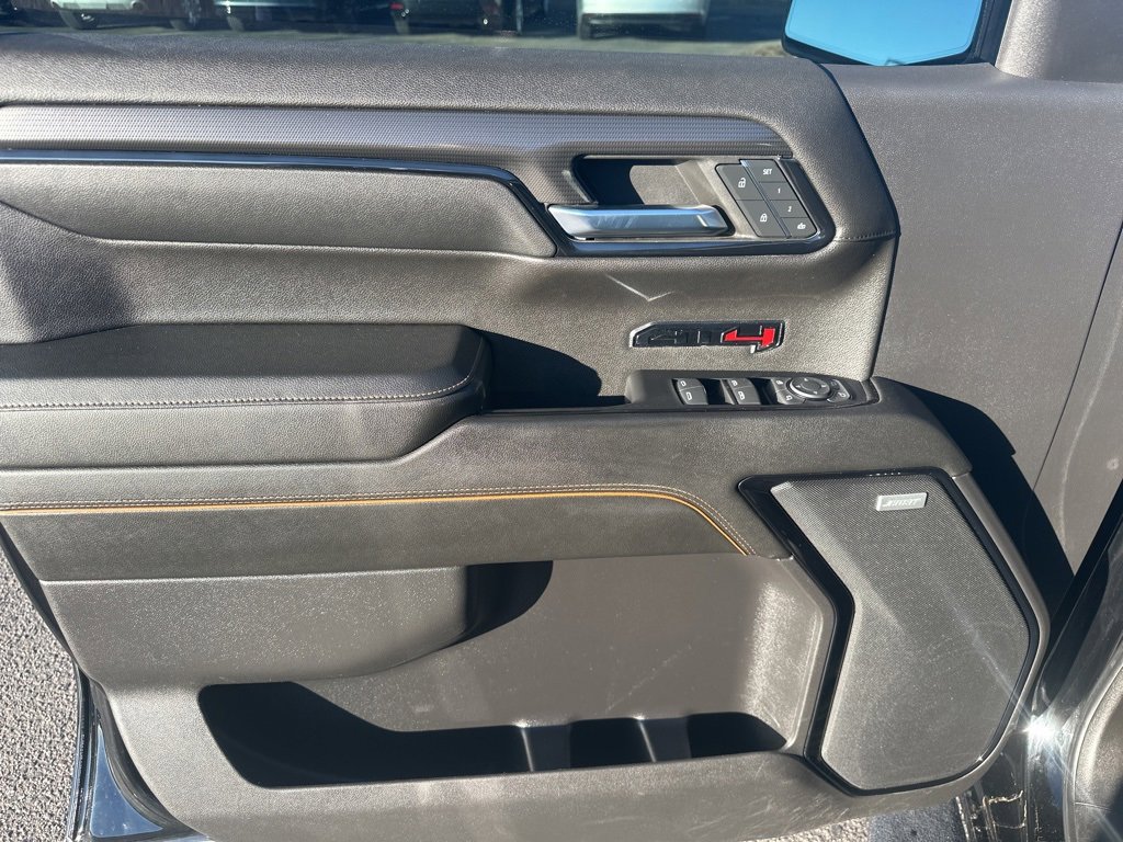 Used 2024 GMC Sierra 1500 AT4 w/ Technology Package image 16