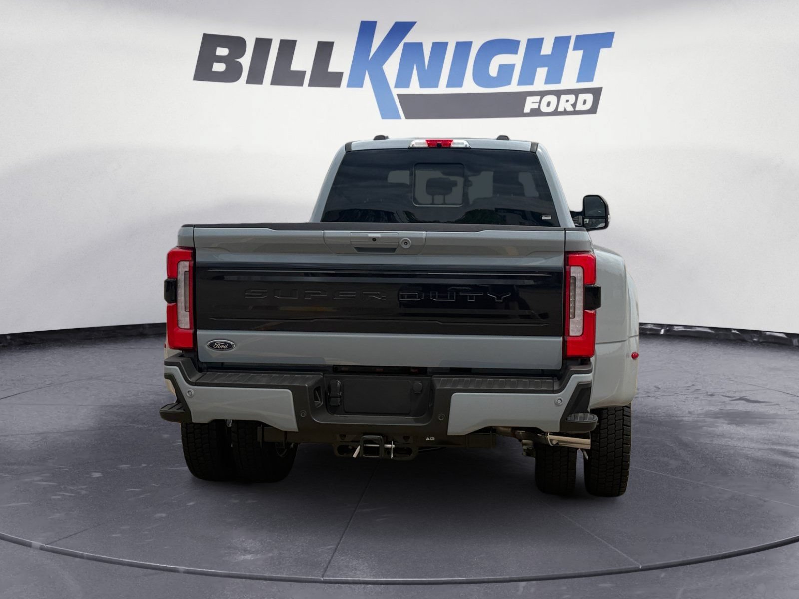 Used 2026 Ford F450 Platinum AWD/4WD image 4