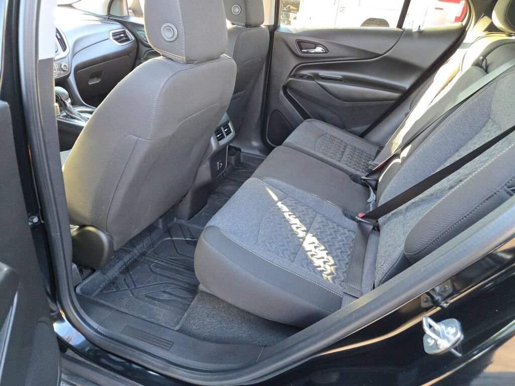 Certified 2024 Chevrolet Equinox LT w/ LPO, Floor Liner Package FWD image 20