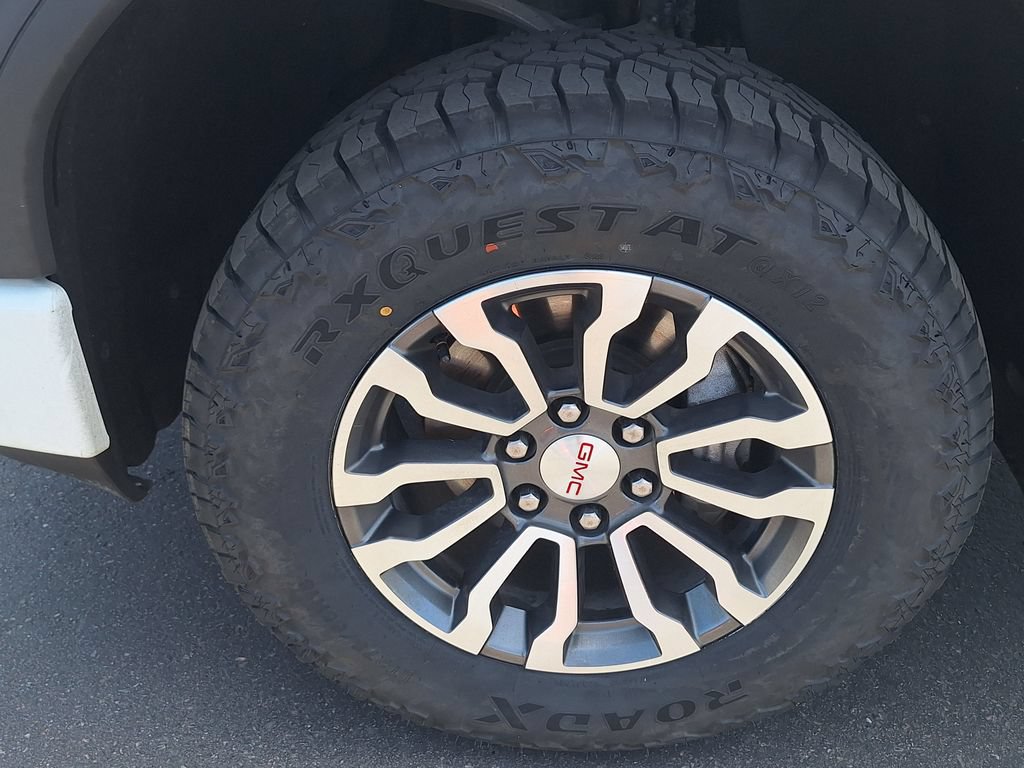 Used 2021 GMC Sierra 1500 AT4 w/ AT4 Preferred Package AWD/4WD image 33