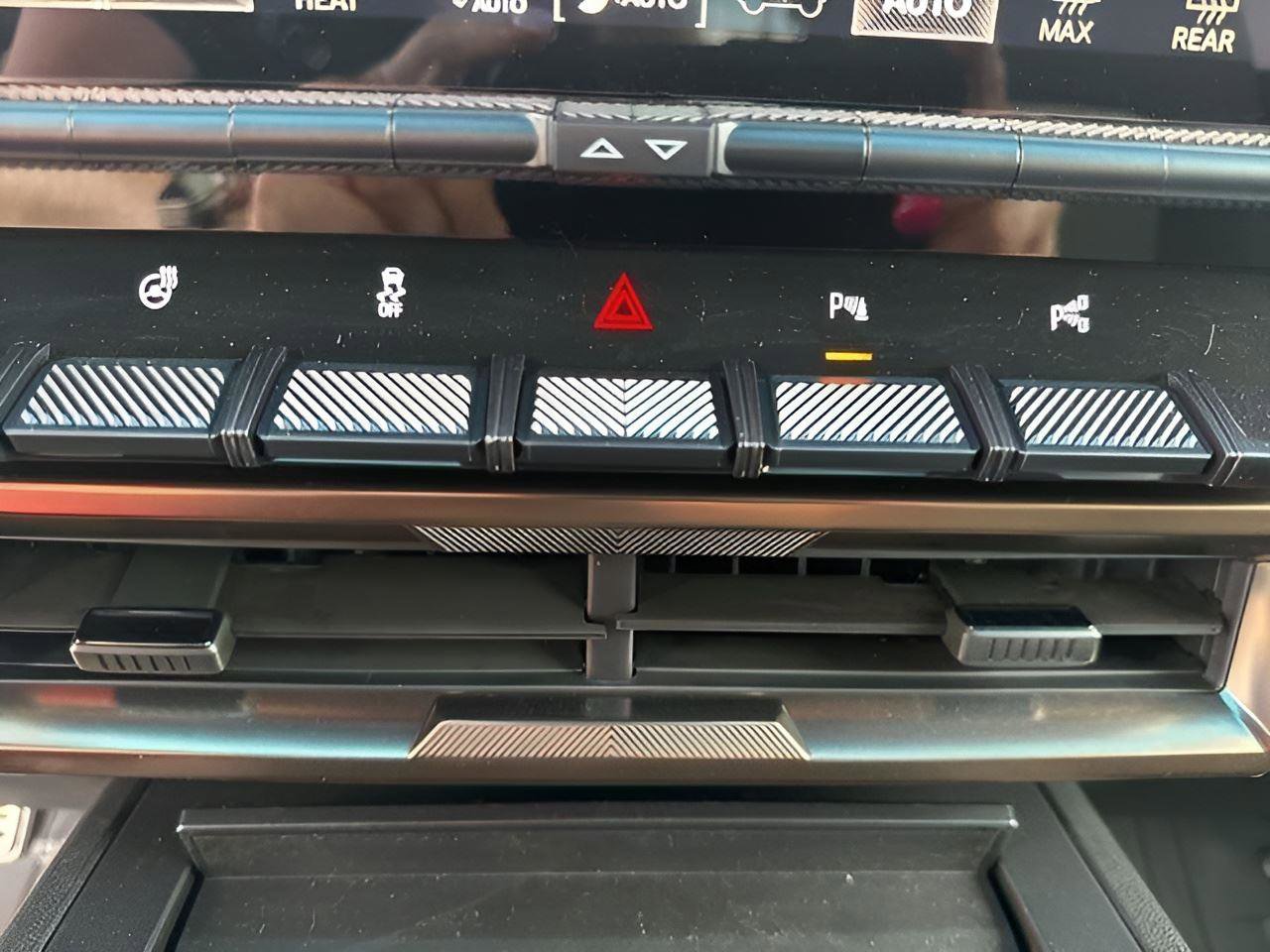 New 2024 GMC Hummer EV 3X w/ LPO, Illumination Package image 28