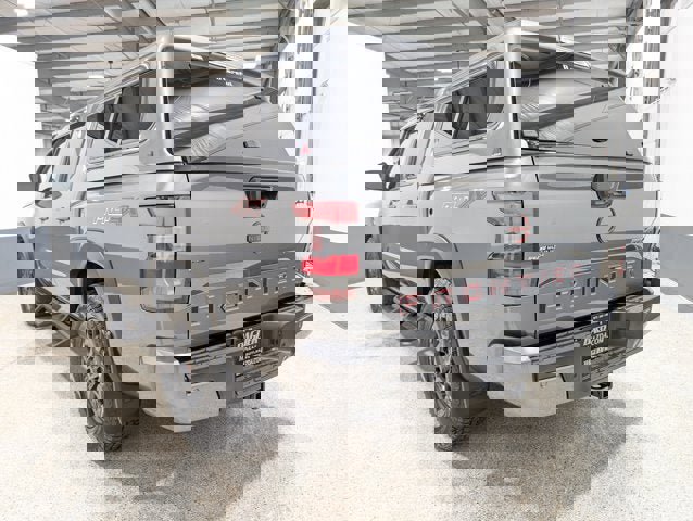 Used 2022 Nissan Frontier PRO-4X w/ Pro-4X Premium Package image 5