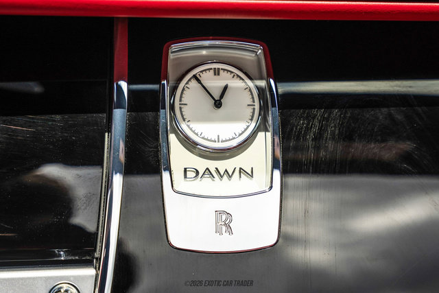 Used 2016 Rolls-Royce Dawn RWD image 49