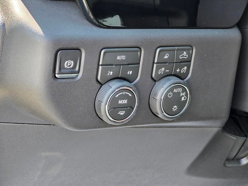 New 2026 Chevrolet Silverado 1500 LT w/ Safety Package AWD/4WD image 7