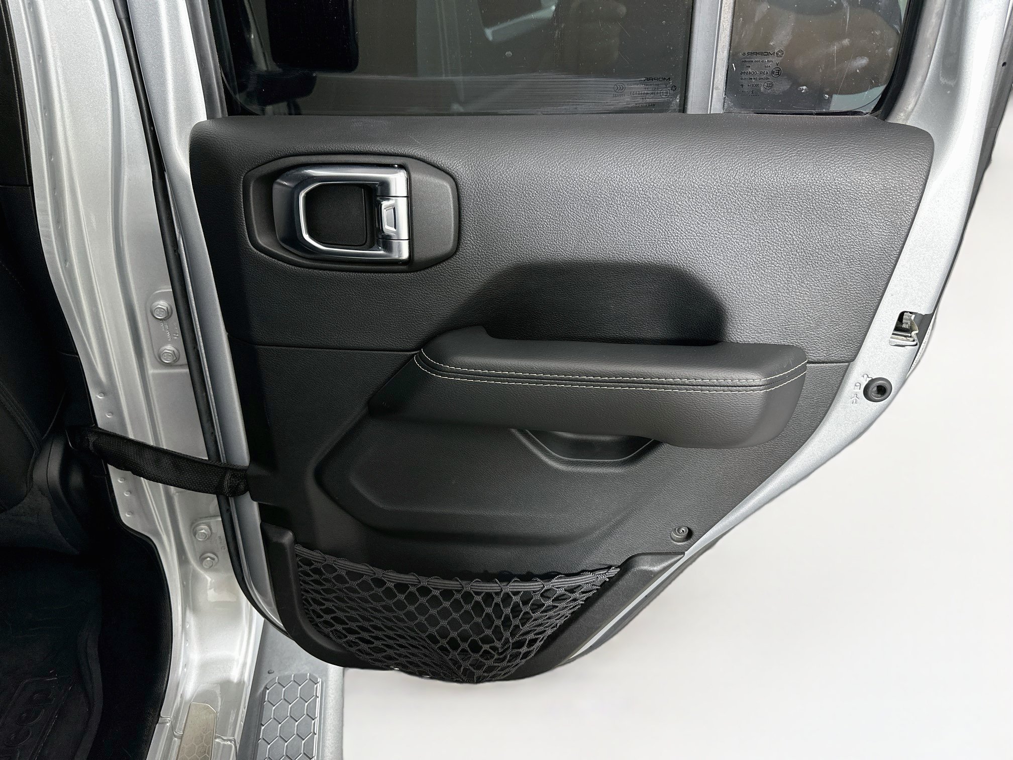 Used 2023 Jeep Wrangler Unlimited Sahara w/ Cold Weather Group AWD/4WD image 28