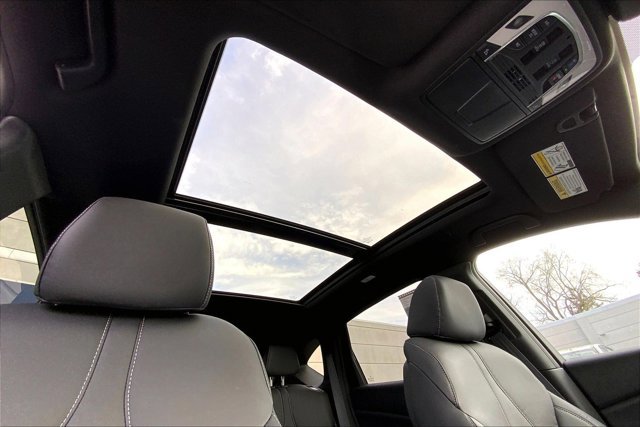 Used 2025 Acura RDX SH-AWD image 22