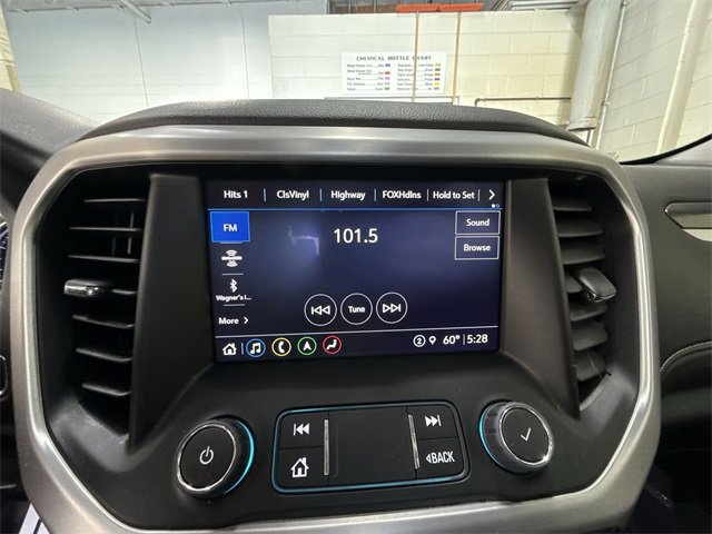 Certified 2023 GMC Acadia SLT w/ Preferred Package image 16