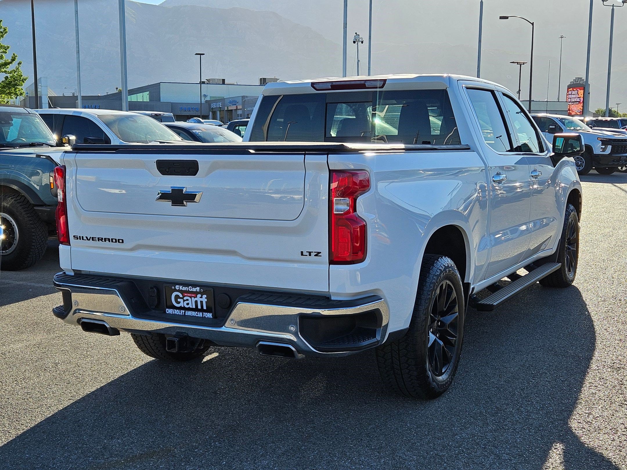 Used 2021 Chevrolet Silverado 1500 LTZ w/ Z71 Off-Road Package AWD/4WD image 3