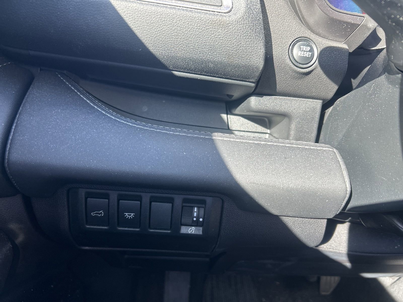 Used 2024 Subaru Ascent Limited w/ Technology Package image 17