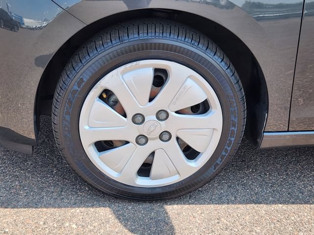 Used 2022 Hyundai Kona Limited w/ Cargo Package FWD image 16