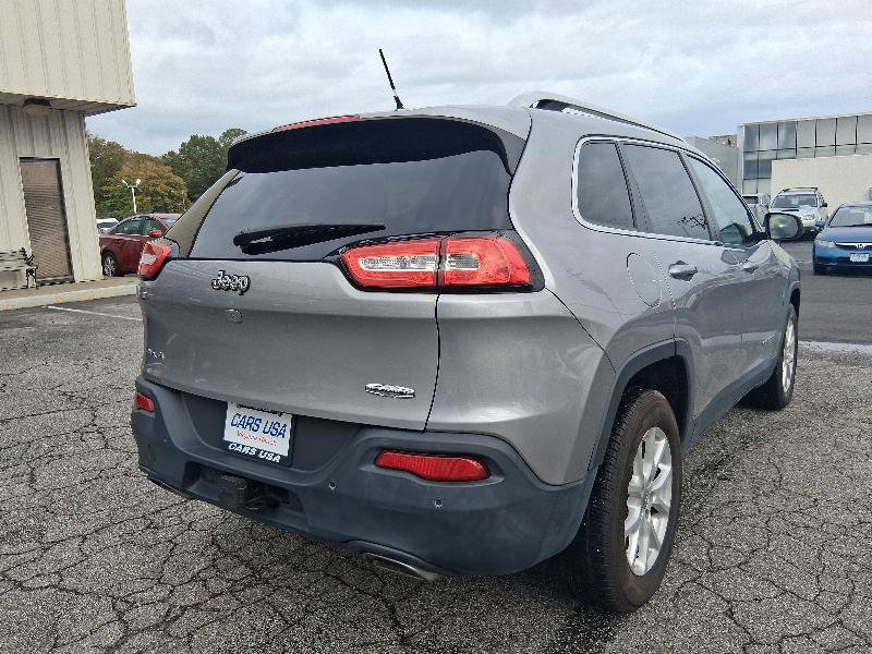 Used 2015 Jeep Cherokee Latitude w/ Cold Weather Group image 20