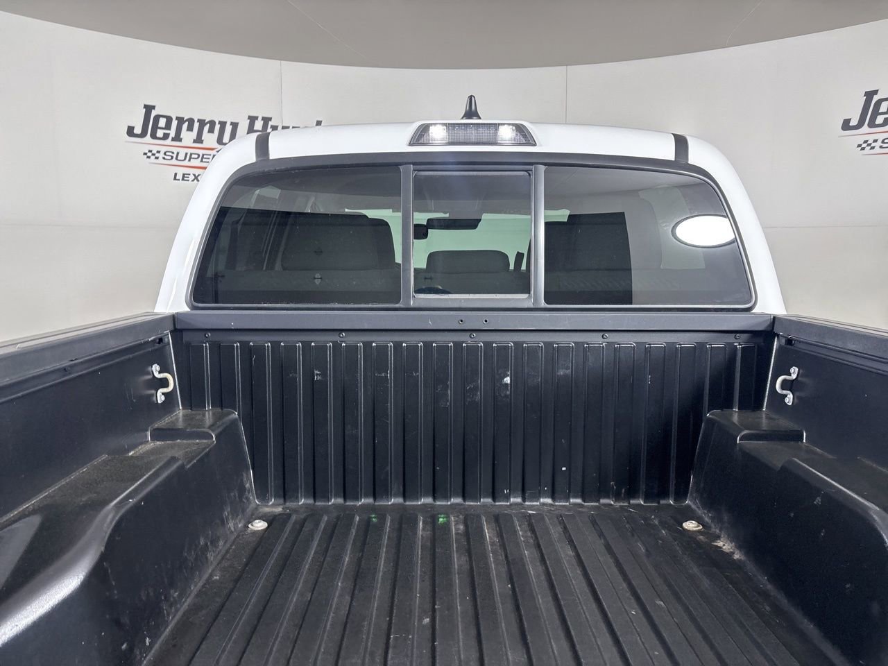 Used 2023 Toyota Tacoma SR image 22