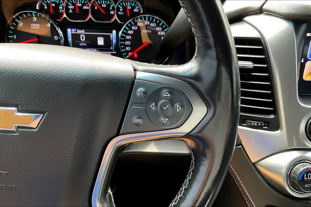 Used 2020 Chevrolet Suburban Premier AWD/4WD image 15