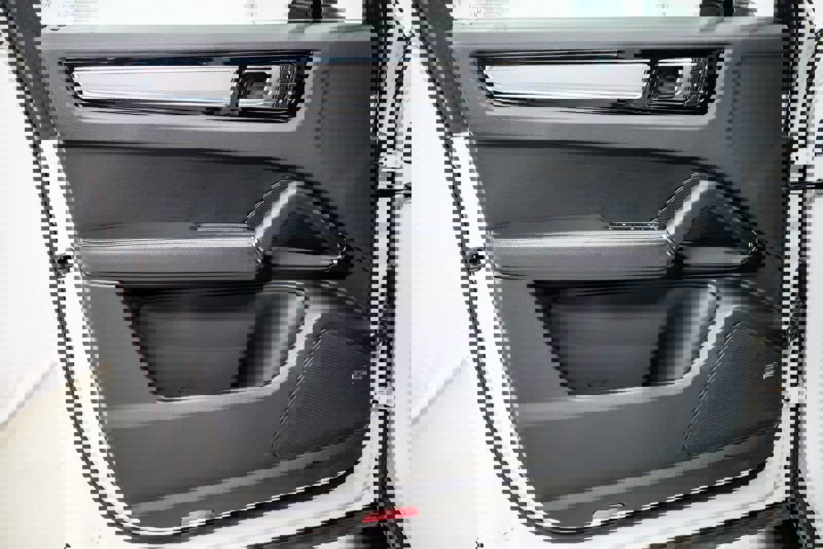 Used 2023 Porsche Cayenne S Platinum image 20