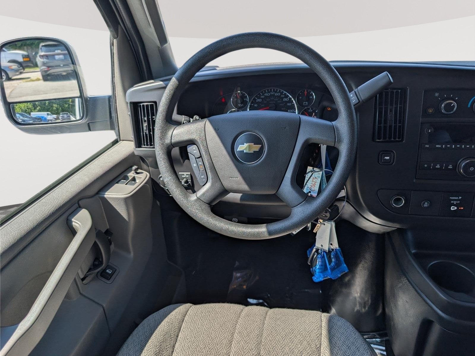Used 2025 Chevrolet Express 3500 LS RWD image 17